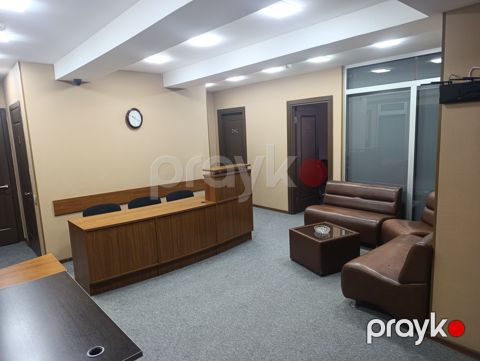 İcarəyə verilir 4 otaqlı ofis 101 m²