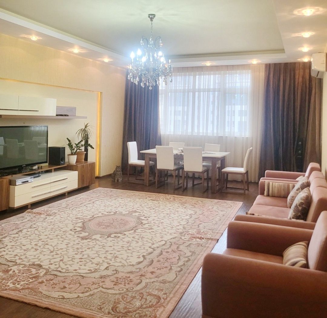 İcarəyə verilir 4 otaqlı yeni tikili 178 m² — Mənzil, Bakı (2)