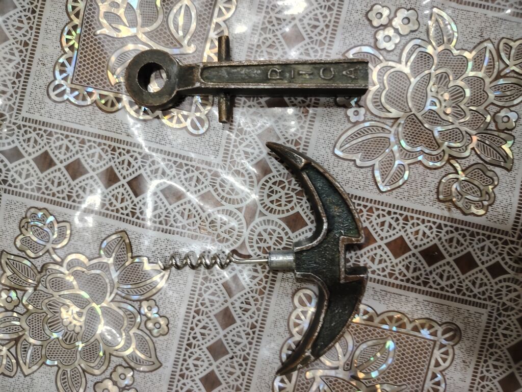 Metal açacaq – dekorativ “çapa” formalı şüşəaçan - Material: tökmə — Mətbəx əşyaları, Bakı (3)