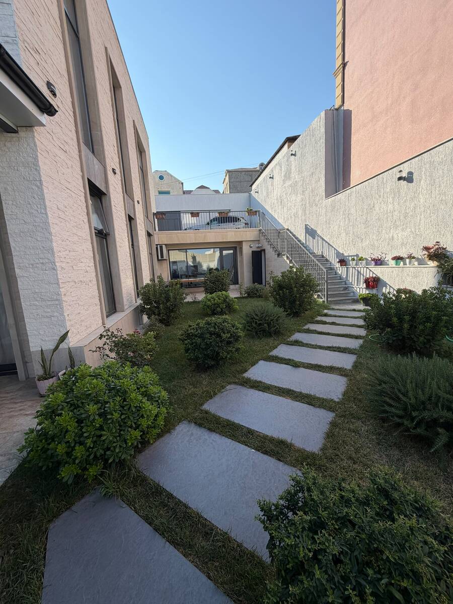 Satılır 8 otaqlı həyət evi/bağ evi 400 m² — Ev, villa, Bakı (8)