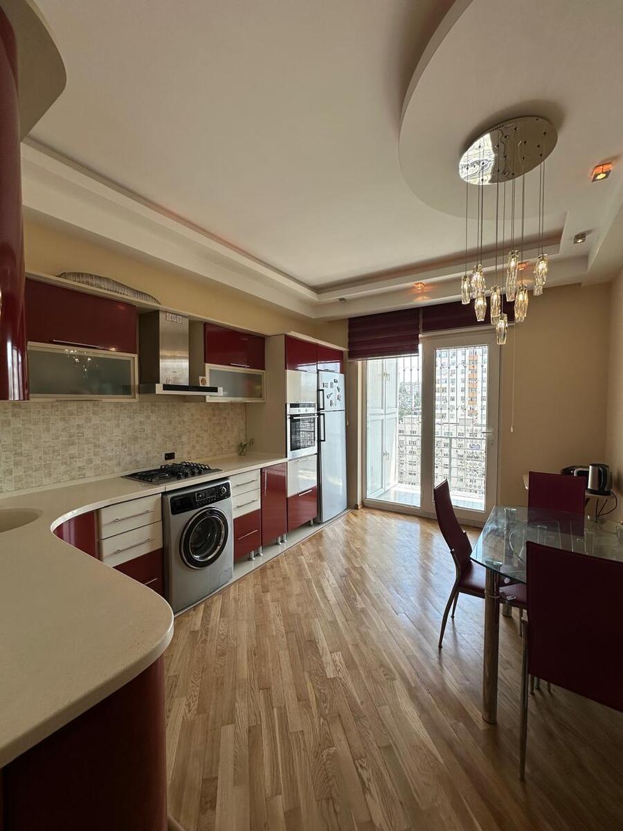 Satılır 3 otaqlı yeni tikili 150 m² — Mənzil, Bakı (11)