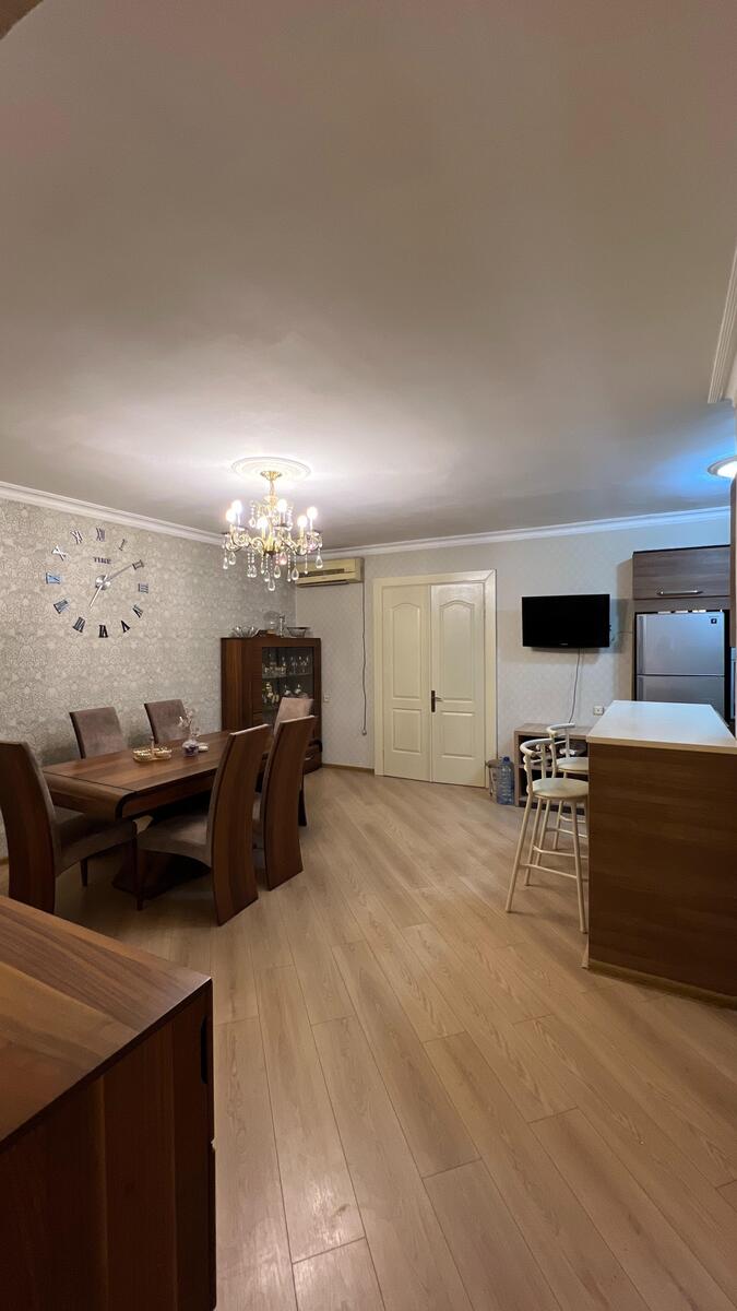 Satılır 4 otaqlı köhnə tikili 75 m² — Mənzil, Bakı (3)