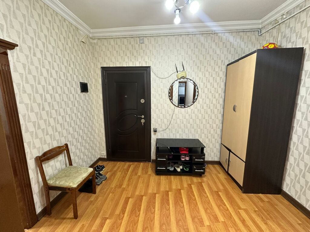 Satılır 4 otaqlı köhnə tikili 100 m² — Mənzil, Bakı (12)