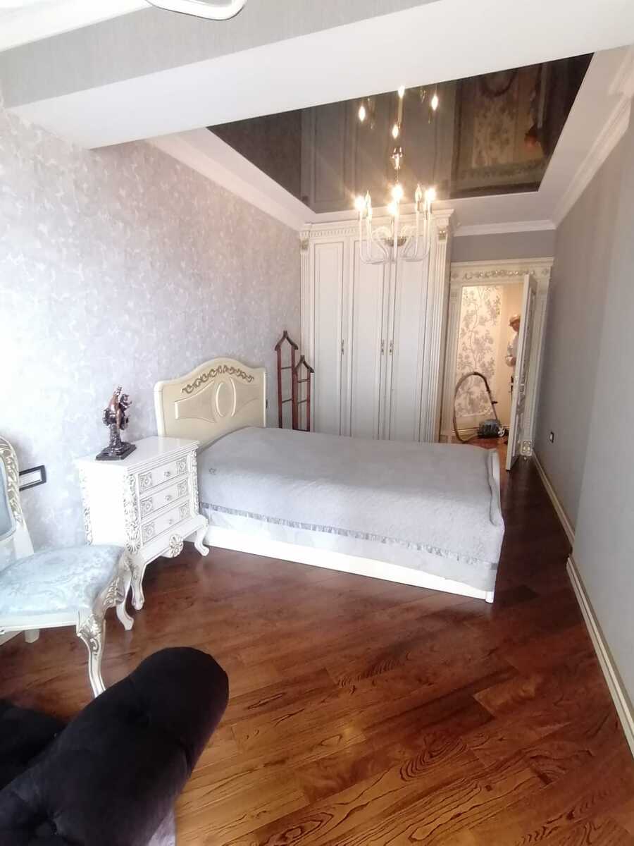 Satılır 4 otaqlı yeni tikili 185 m² — Mənzil, Bakı (8)
