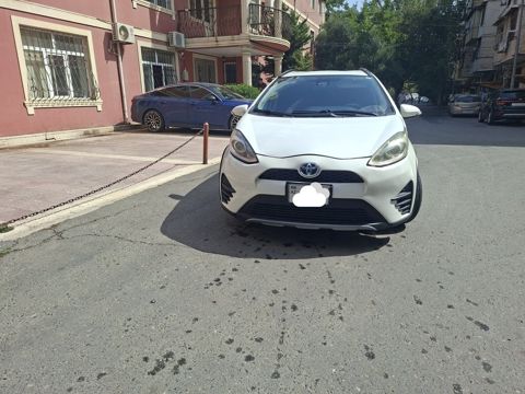 Toyota Prius C, 1.5 L, 6.5 kWh, 2018 il, 222 000 km — Bakı