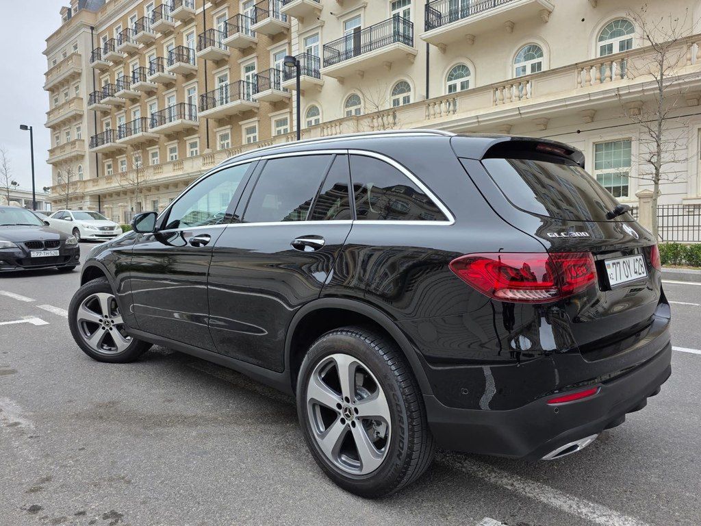 Mercedes GLC 300, 2.0 L, 2022 il, 71 000 km — Avtomobillər, Bakı (10)