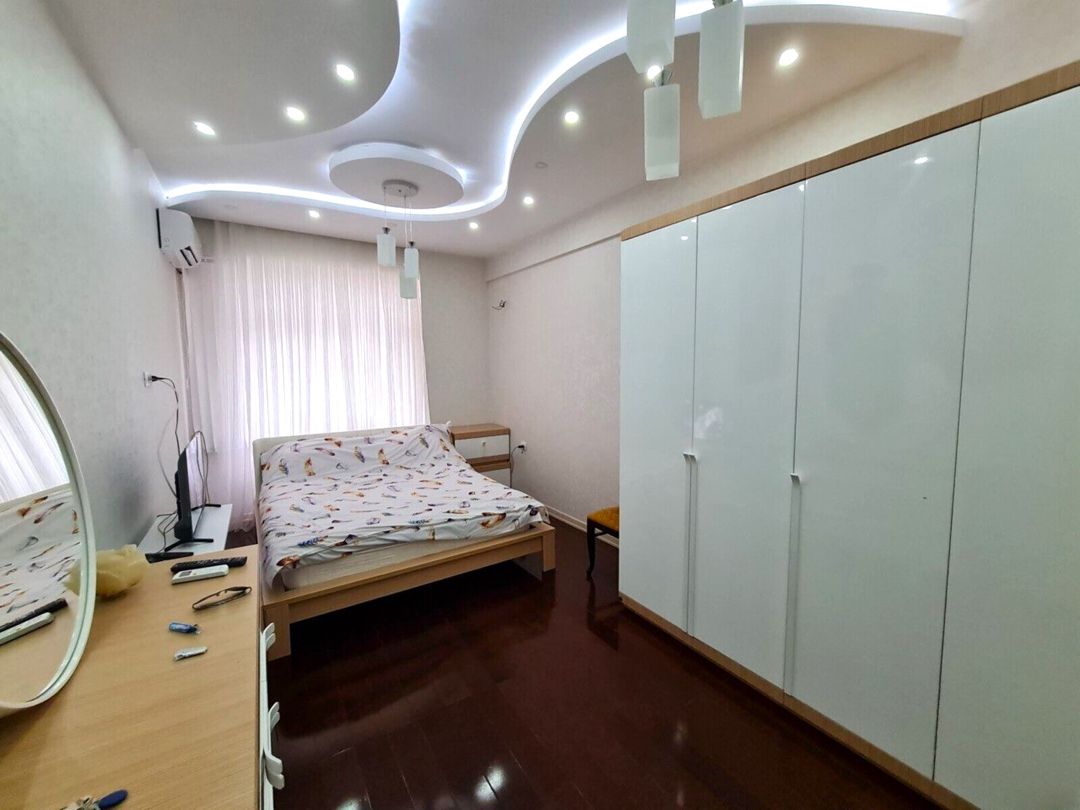 Satılır 4 otaqlı yeni tikili 220 m² — Mənzil, Bakı (8)