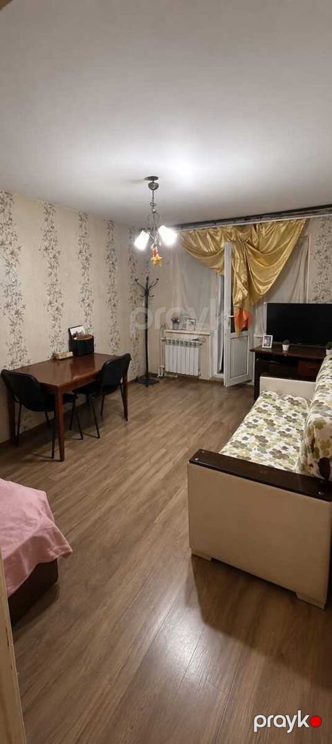 Satılır 1 otaqlı köhnə tikili 50 m²