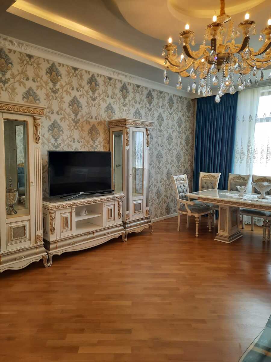 Satılır 3 otaqlı yeni tikili 135 m² — Mənzil, Bakı (2)