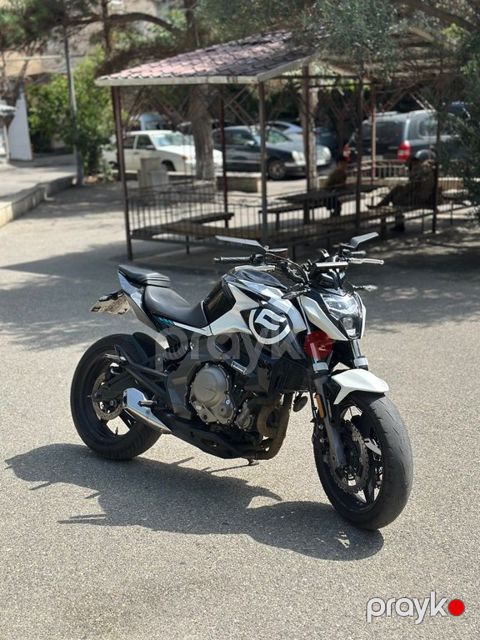 Cfmoto 650 NK, 700 sm3, 2022 il, 24 000 km
