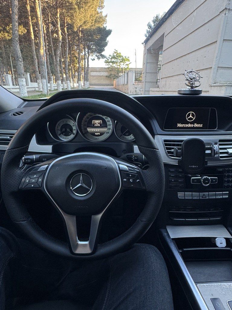 Mercedes E 250, 2.1 L, 2014 il, 219 000 km — Avtomobillər, Bakı (10)