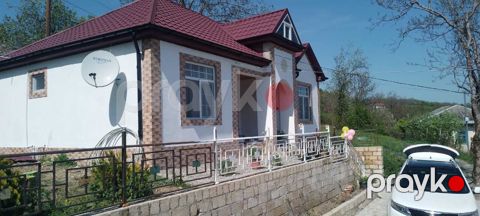 İcarəyə verilir 3 otaqlı həyət evi/bağ evi 90 m²