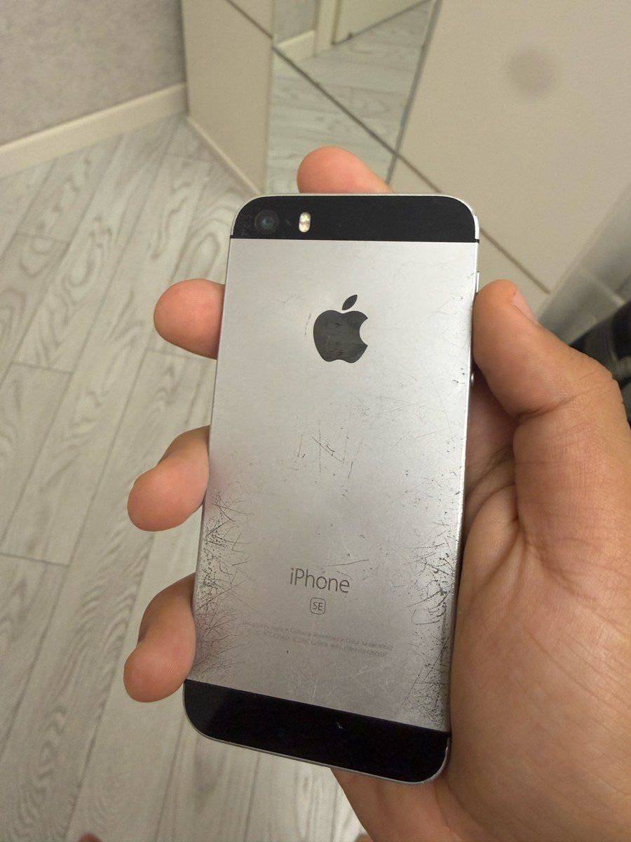 Apple iPhone SE Space Gray 32GB — Smartfonlar, Bakı (3)