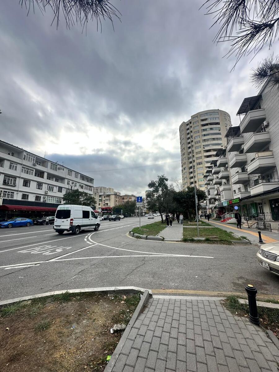 Satılır 3 otaqlı köhnə tikili 70 m² — Mənzil, Bakı (2)