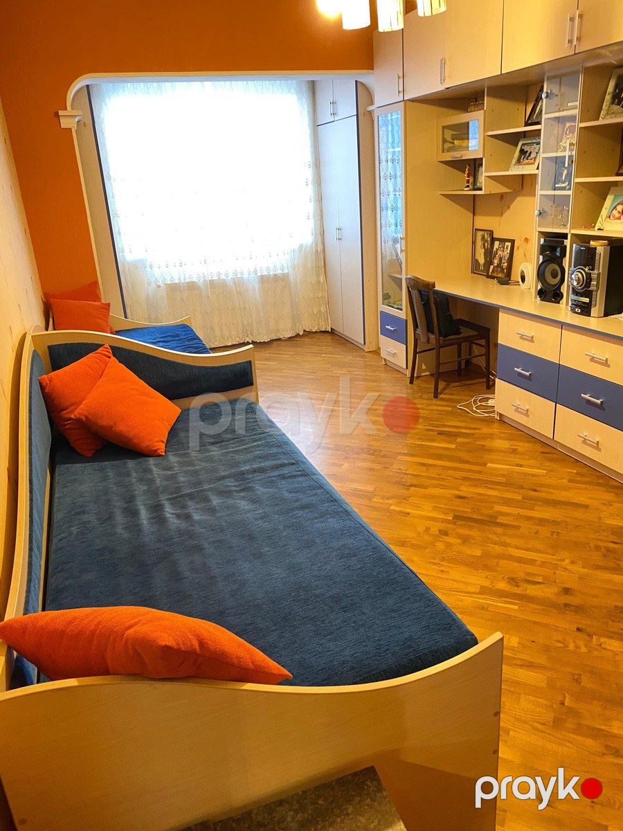 Satılır 4 otaqlı köhnə tikili 100 m² — Mənzil, Bakı (3)