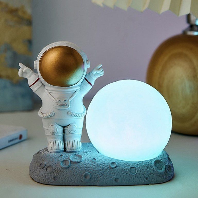 Kosmonavt lampa — İşıqlandırma, Bakı (3)