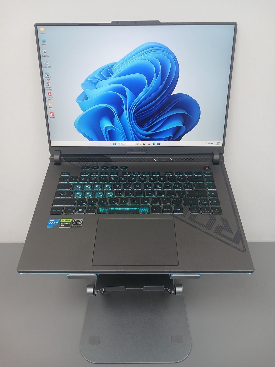 ASUS rog Strix G16 G614JU-N3193 (90NR0CC1-M01450) — Elektronika, Bakı