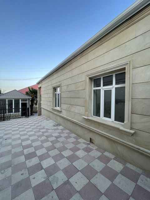 Satılır 4 otaqlı həyət evi/bağ evi 120 m² — Bakı