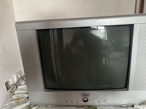 Elite markalı kineskop (CRT) televizor - Ekran: təxminən 29–32 düym — Digah