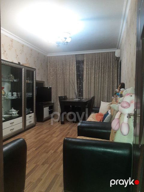 Satılır 5 otaqlı köhnə tikili 120 m²
