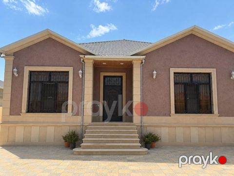 Satılır 4 otaqlı həyət evi/bağ evi 130 m²