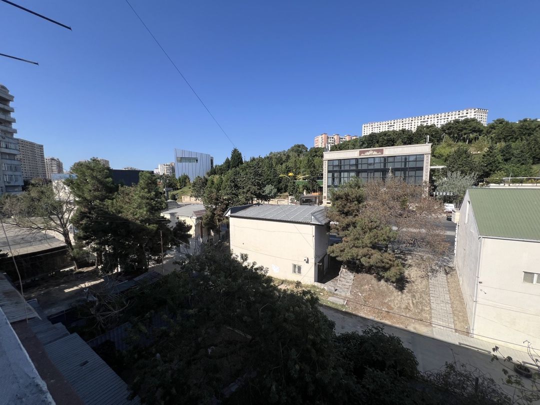 Satılır 4 otaqlı köhnə tikili 110 m² — Mənzil, Bakı (9)