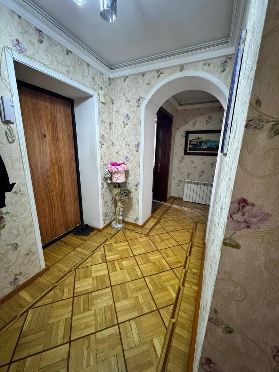 Satılır 2 otaqlı köhnə tikili 60 m² — Mənzil, Bakı (9)