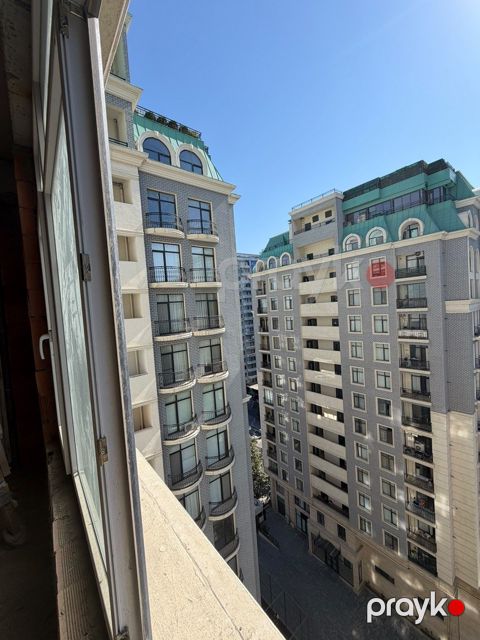 Satılır 4 otaqlı yeni tikili 241 m²