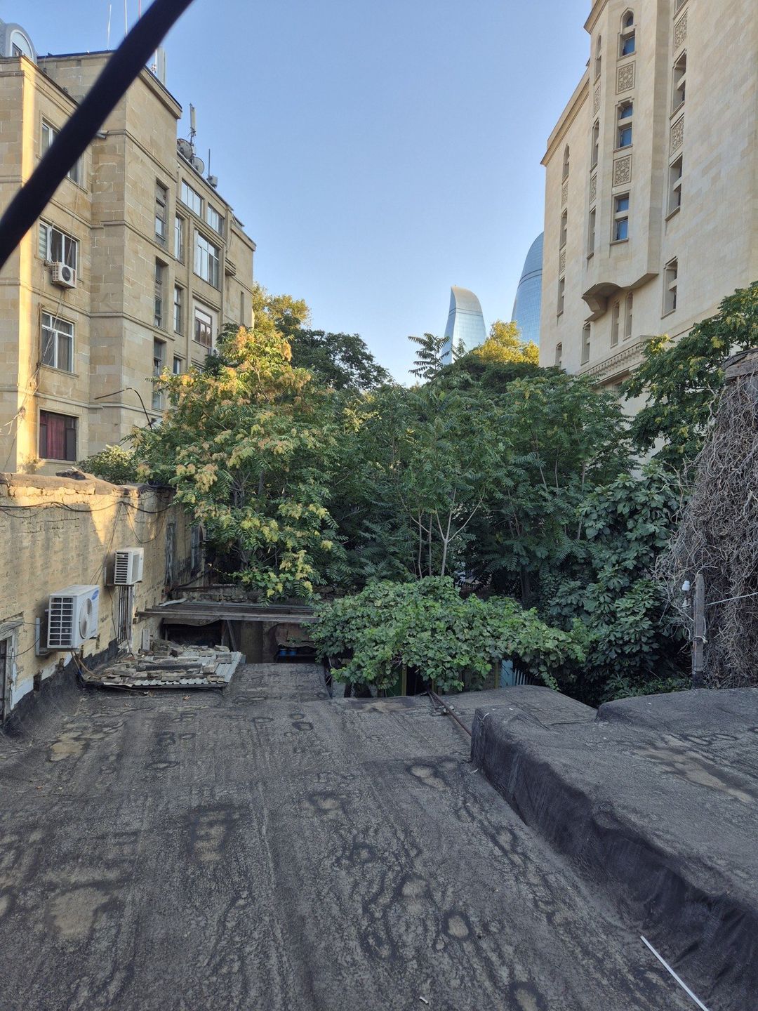 Satılır 3 otaqlı köhnə tikili 70 m² — Mənzil, Bakı (2)