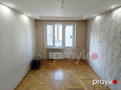 Satılır 2 otaqlı köhnə tikili 52.7 m²