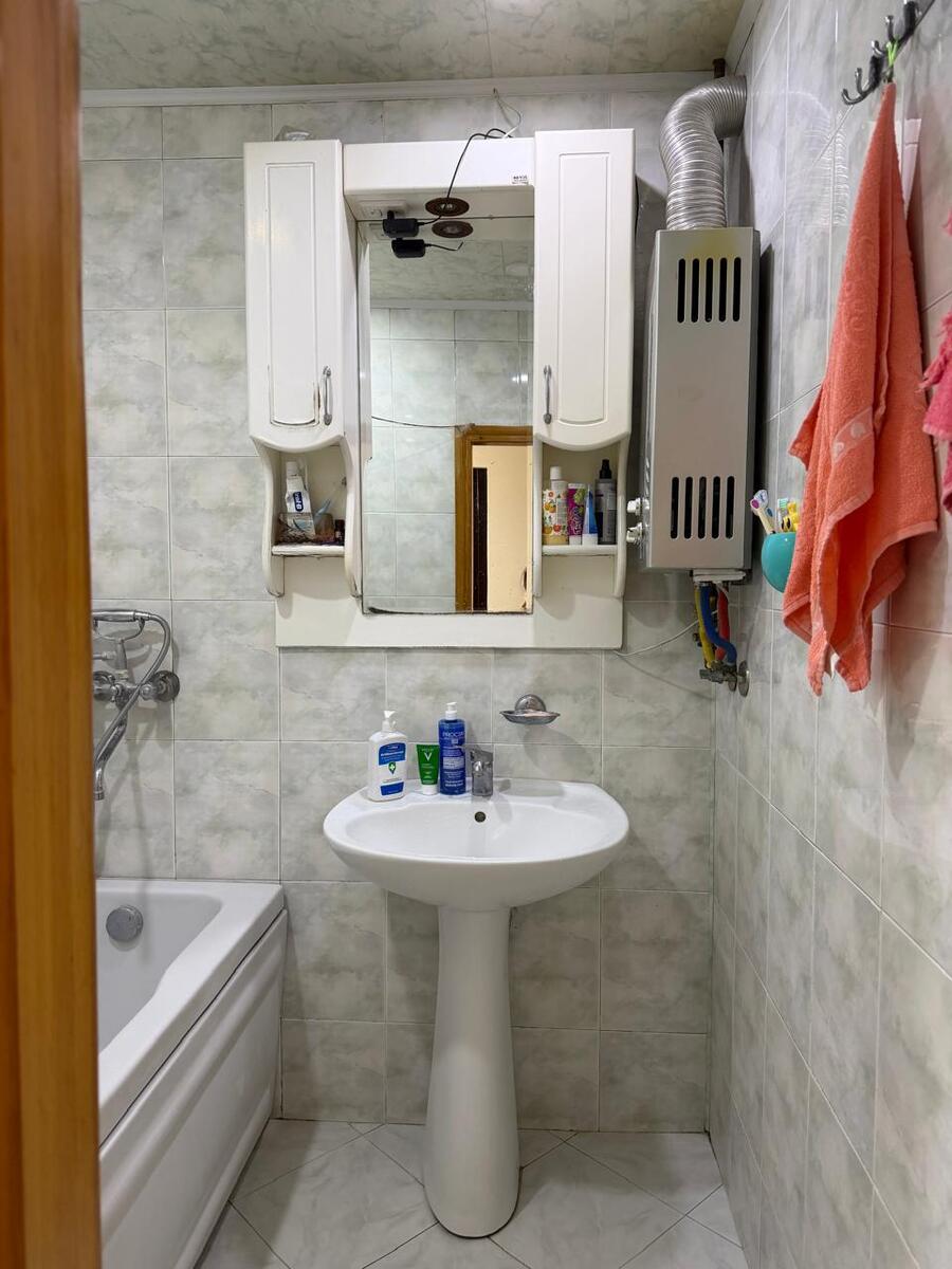 Satılır 2 otaqlı köhnə tikili 48 m² — Mənzil, Bakı (7)
