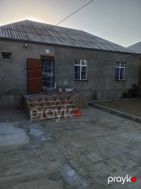 Satılır 3 otaqlı həyət evi/bağ evi 120 m²