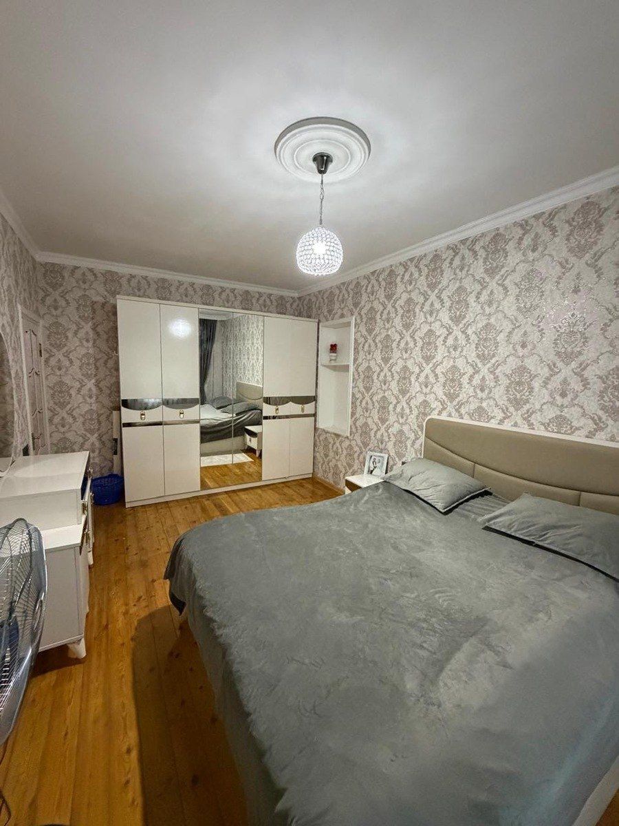Satılır 4 otaqlı köhnə tikili 90 m² — Mənzil, Bakı (11)