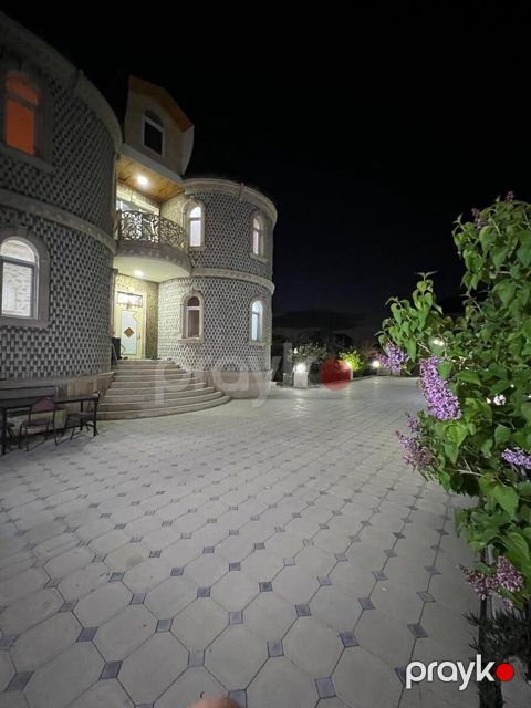 Satılır 6 otaqlı həyət evi/bağ evi 300 m²