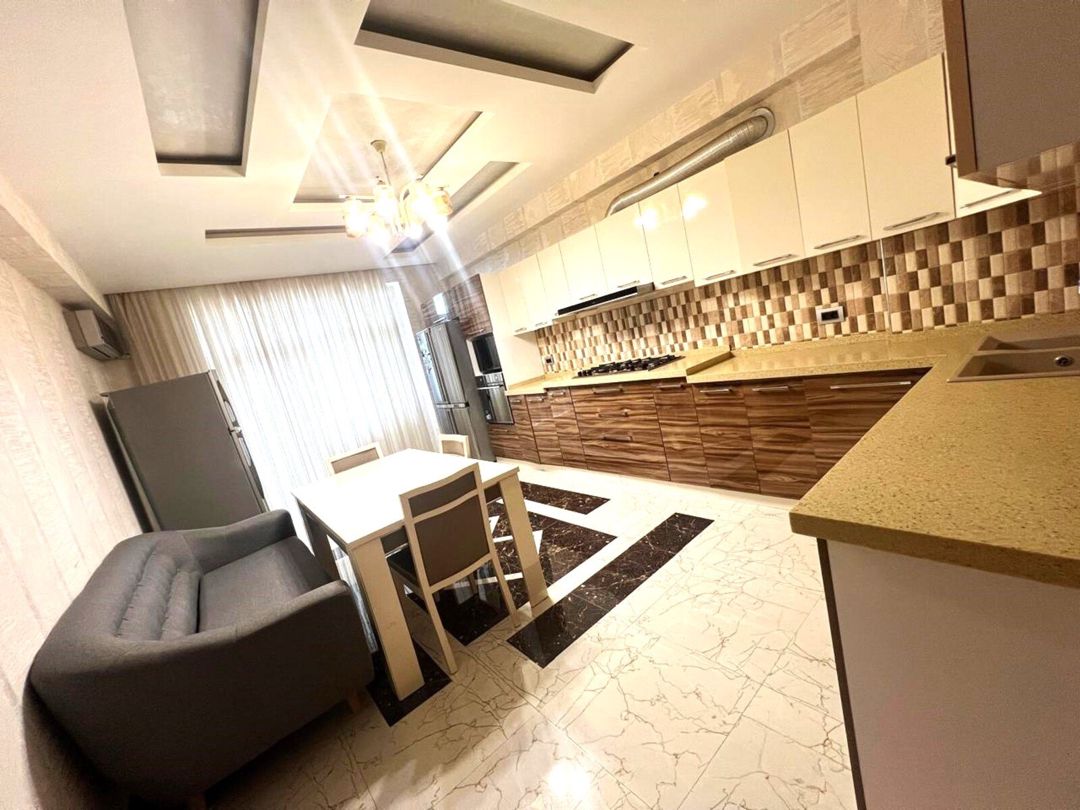 Satılır 4 otaqlı yeni tikili 230 m² — Mənzil, Bakı (4)