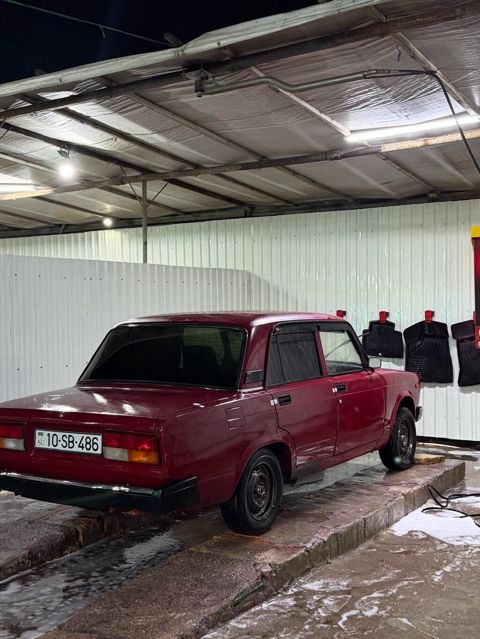 Aynur92 kod1004 qiymət: 4 000 AZN¹⁵⁰ vaz 2107 satılır İl: 1998 — Bakı
