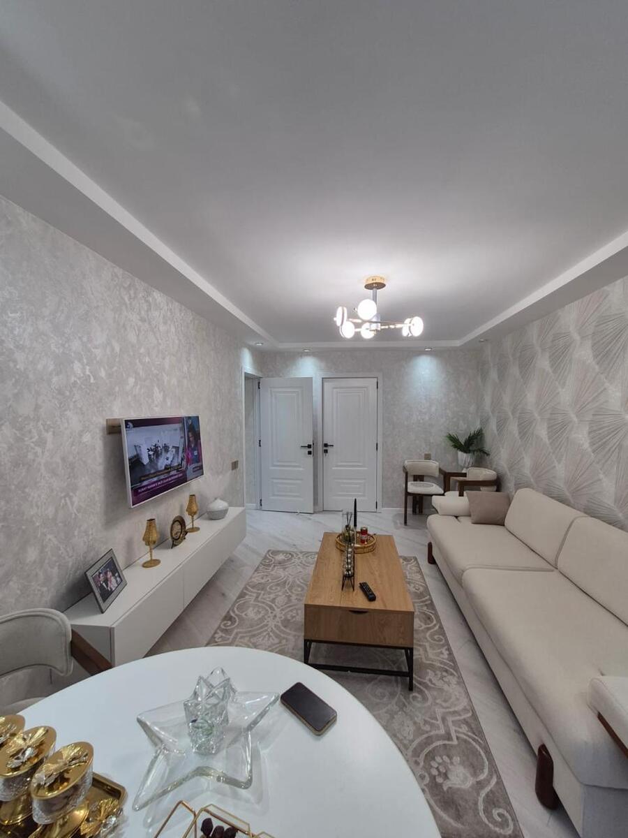 Satılır 2 otaqlı köhnə tikili 55 m² — Mənzil, Bakı (2)