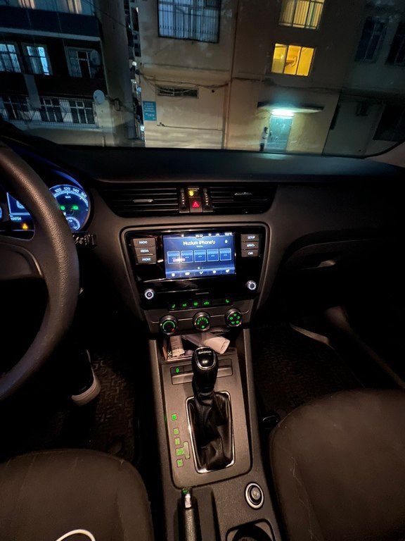 Skoda Octavia, 1.6 L, 2019 il, 110 000 km — Avtomobillər, Bakı (9)