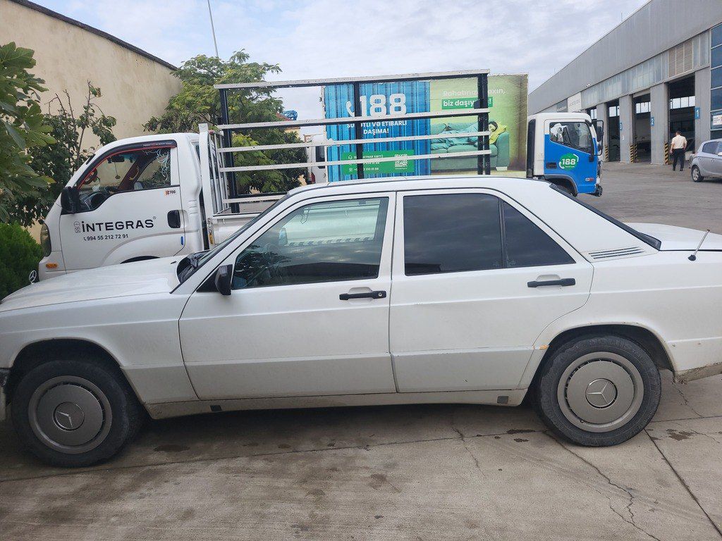 Mercedes 190, 2.0 L, 1991 il, 424 000 km — Avtomobillər, Bakı (4)