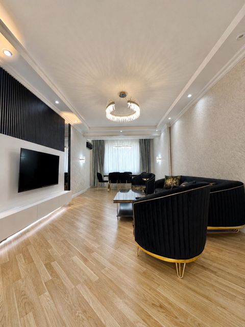 Satılır 2 otaqlı yeni tikili 99 m² — Bakı