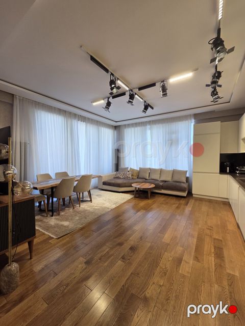 Satılır 4 otaqlı yeni tikili 160 m²