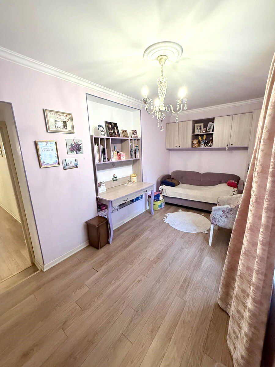Satılır 4 otaqlı köhnə tikili 100 m² — Mənzil, Bakı (10)
