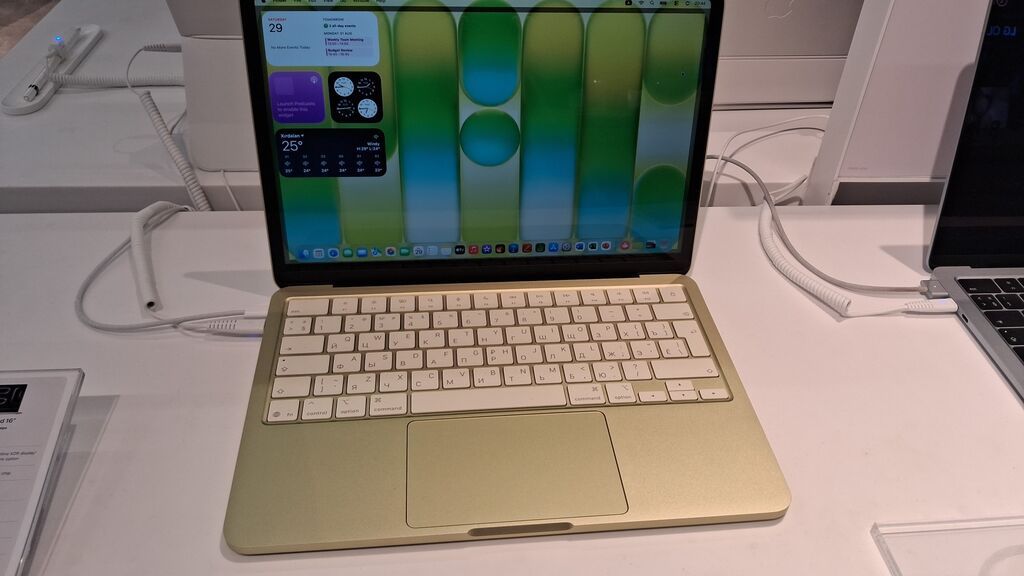 Yeni Apple MacBook, 13.3 Apple M3, 256 GB, Pulsuz çatdırılma — Apple Macbook, Saray (2)