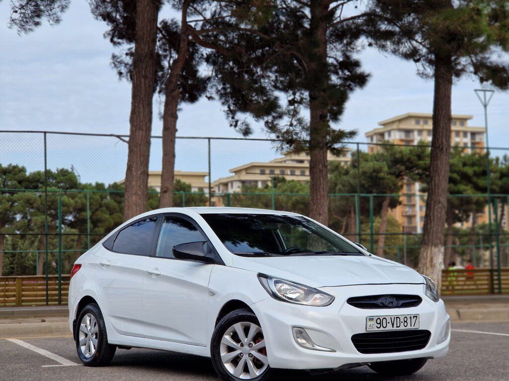 Hyundai Accent, 1.4 L, 2010 il, 289 698 km — Avtomobillər, Bakı (5)
