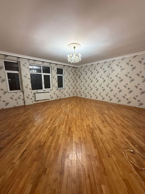 Satılır 3 otaqlı yeni tikili 140 m² — Bakı