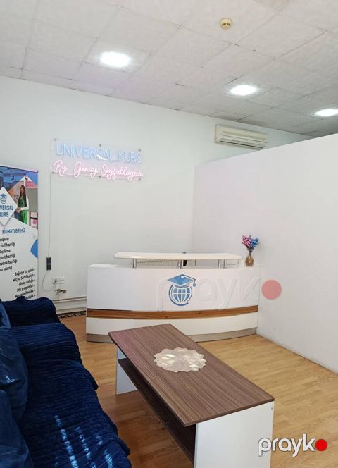 İcarəyə verilir 6 otaqlı ofis 136 m²