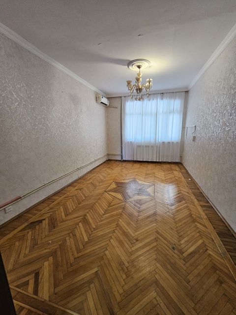 3-otaqlı mənzil, Azadlıq m., 75 m² — Bakı