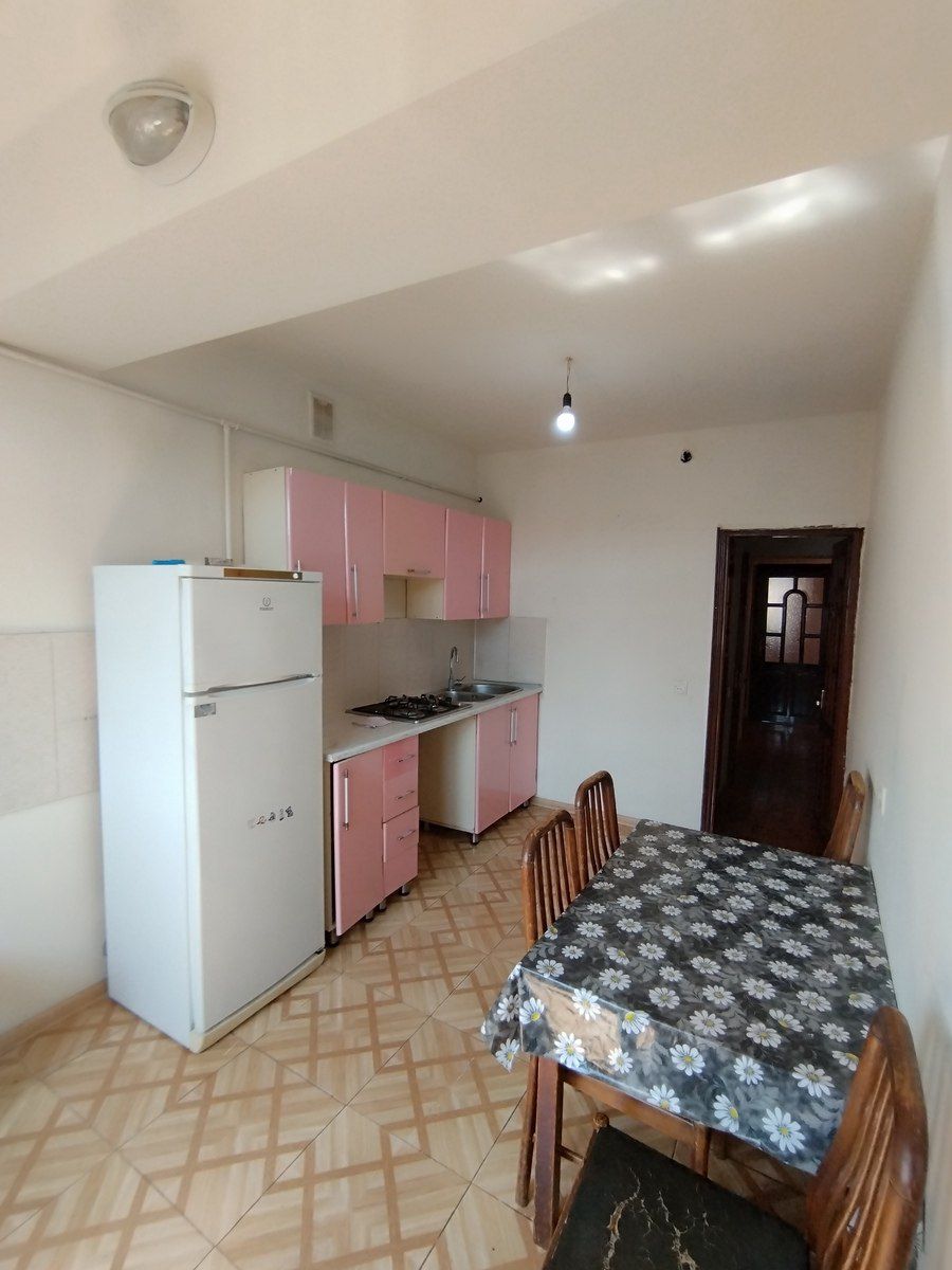 İcarəyə verilir 3 otaqlı köhnə tikili 90 m² — Mənzil, Bakı (9)