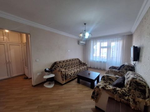 İcarəyə verilir 2 otaqlı köhnə tikili 70 m² — Bakı