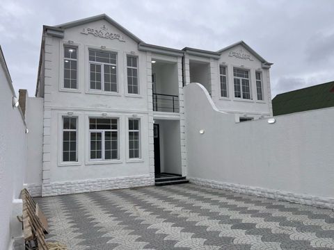 Satılır 4 otaqlı həyət evi/bağ evi 180 m² — Bakı